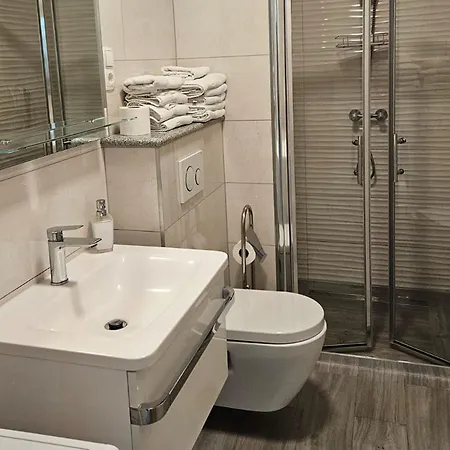 Apartment Mary & Pool Trogir